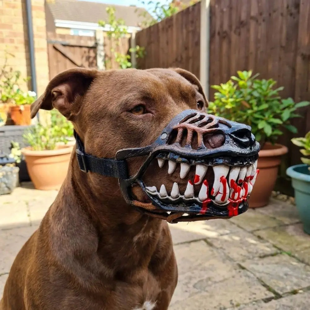 Funny Realistic Dog Fangs Mask – Movable Teeth